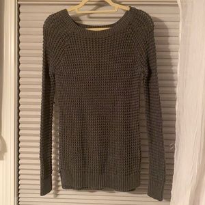 American eagle Gray sweater
